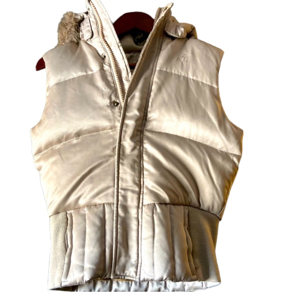 Kenzie Gold Vest with fake fur hood medium